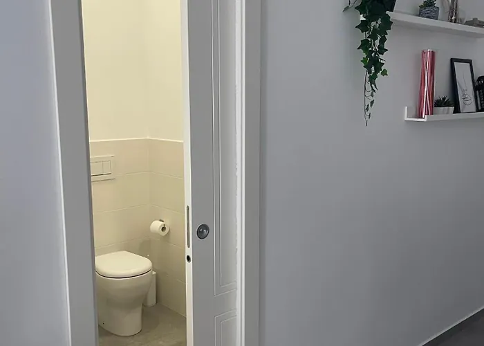 Deluxe Self Check In Parking *